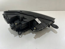 Laden Sie das Bild in den Galerie-Viewer, Frontscheinwerfer Skoda Scala 657941015 Links Scheinwerfer Headlight SCH6227575444xn