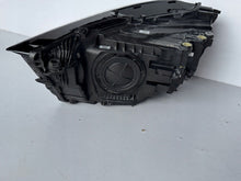 Laden Sie das Bild in den Galerie-Viewer, Frontscheinwerfer Audi Q3 83A941034 Full LED Rechts Scheinwerfer Headlight