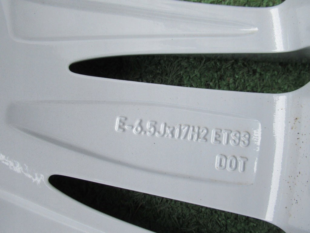 1x Alufelge 17 Zoll 6.5" 5x112 33ET Glanz Silber 8U0601025E Audi Q3 Rim Wheel FEL7393013859vg