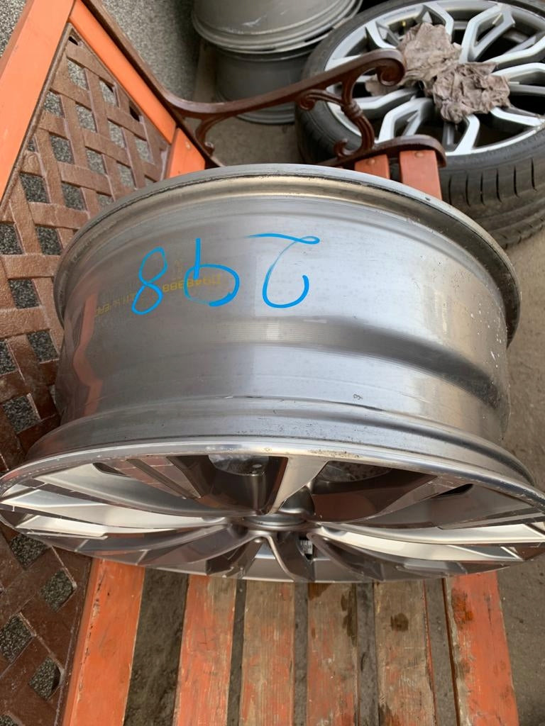 1x Alufelge 17 Zoll 7.5" 5x112 54ET Glanz Graphit 6856085 BMW 1 F40 Mg Rim Wheel FEL2985370199uu