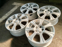Load image into Gallery viewer, 4x Alufelge 17 Zoll 7.0" 5x114.3 39ET Glanz Silber RC15-707 Toyota I Rim Wheel FEL4025690161hd