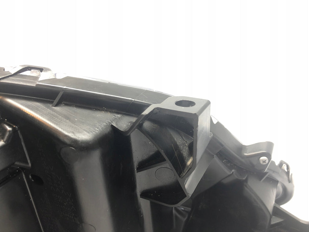 Frontscheinwerfer Mitsubishi Eclipse Cross 8301D073 LED Links Headlight