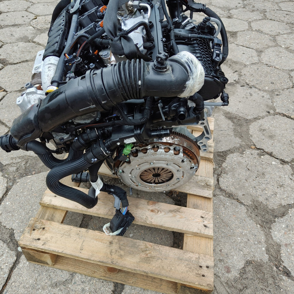 Motor Peugeot 2008 II CRD93 1.2 THP 73PS 54kW 48TKm Hybrid Engine Unkomplett