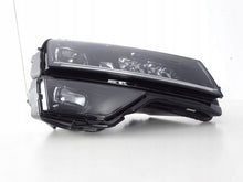 Laden Sie das Bild in den Galerie-Viewer, Frontscheinwerfer Skoda Karoq 57B941016 Rechts Scheinwerfer Headlight SCH9379113405ok