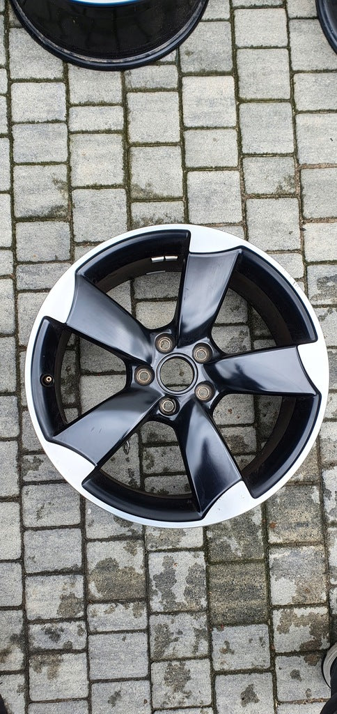 1x Alufelge 19 Zoll 8.0" 5x112 49ET Audi A3 Rim Wheel FEL9008600059fa