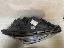 Load image into Gallery viewer, Frontscheinwerfer Mercedes-Benz W247 A2479061405 Full LED Rechts Headlight SCH3355296298sx