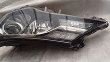 Laden Sie das Bild in den Galerie-Viewer, Frontscheinwerfer Toyota Rav 4 IV I Ein Stück (Rechts oder Links) Headlight SCH6926090025xl