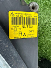 Laden Sie das Bild in den Galerie-Viewer, Frontscheinwerfer Mitsubishi Colt VI I MR957354 Vorderseite Headlight