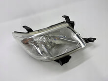 Laden Sie das Bild in den Galerie-Viewer, Frontscheinwerfer Toyota Hilux KLA11248 Rechts Scheinwerfer Headlight SCH8810618918pd