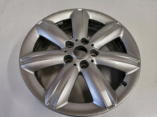 Laden Sie das Bild in den Galerie-Viewer, 1x Alufelge 17 Zoll 6.5&quot; 5x112 39ET Glanz Silber 6856041 Mini Countryman F60