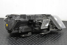 Laden Sie das Bild in den Galerie-Viewer, Frontscheinwerfer Audi Q3 8U0941005 8U0941006 LED Ein Satz Headlight SCH4013504851lr