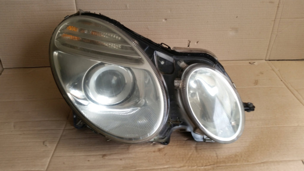 Frontscheinwerfer Mercedes-Benz W211 387178 Rechts Scheinwerfer Headlight SCH5601536965vb
