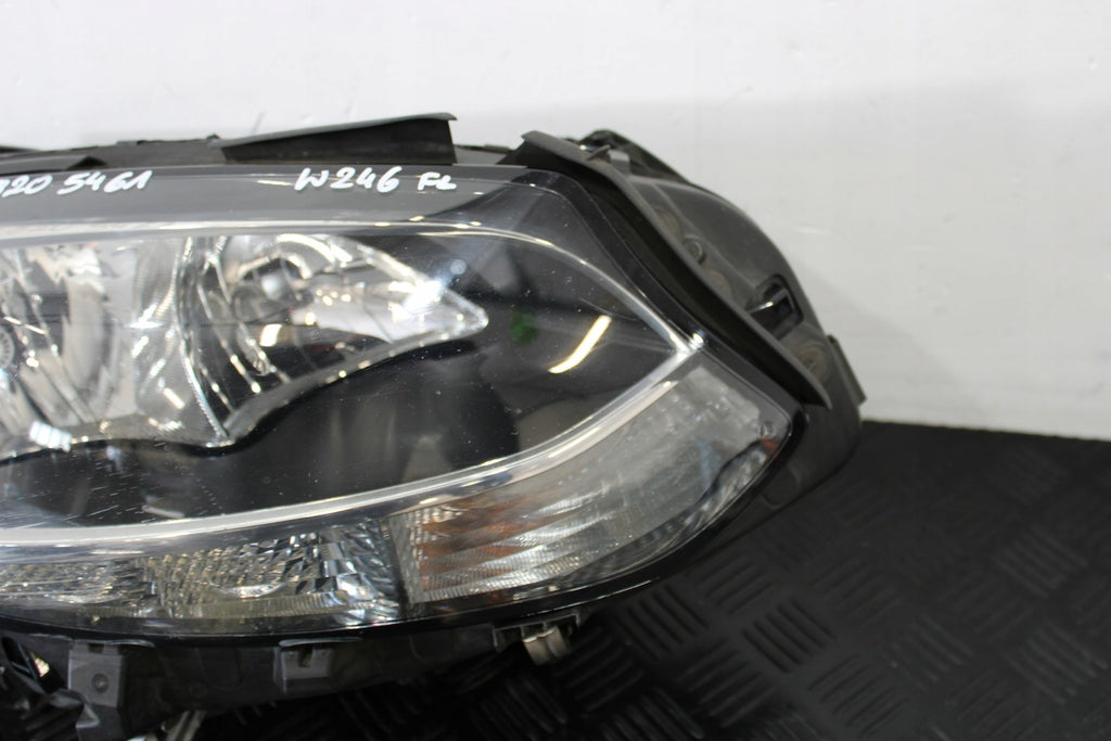 Frontscheinwerfer Mercedes-Benz W246 A2468205461 Rechts Scheinwerfer Headlight SCH8313052817dh