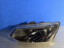 Laden Sie das Bild in den Galerie-Viewer, Frontscheinwerfer Skoda Fabia III 6V1941015B LED Links Scheinwerfer Headlight