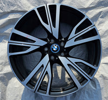 Load image into Gallery viewer, 1x Alufelge 20 Zoll 8.5" 5x112 50ET Glanz Schwarz 6882956 BMW I8 Rim Wheel FEL9012145109dn