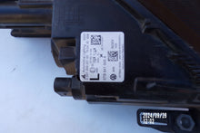 Laden Sie das Bild in den Galerie-Viewer, Frontscheinwerfer VW Touran 5TB941005A Links Scheinwerfer Headlight
