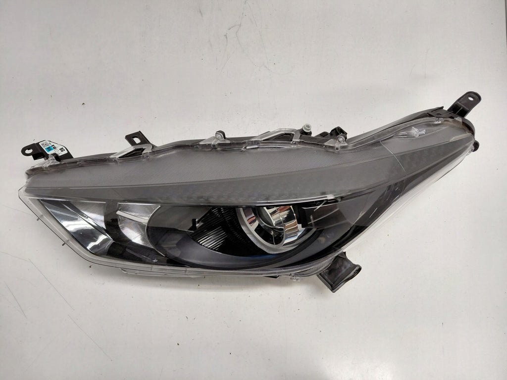Frontscheinwerfer Toyota Yaris EUK0-6 Links Scheinwerfer Headlight SCH8965569423qa