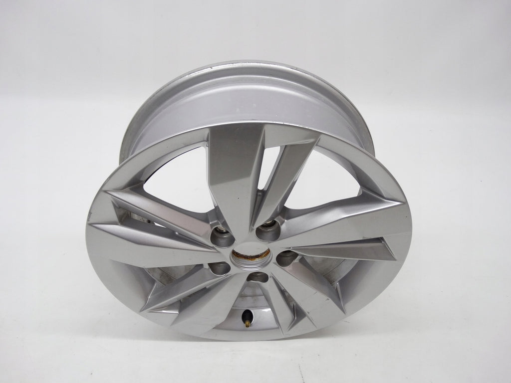 1x Alufelge 15 Zoll 5.5" 5x100 40ET Glanz Silber 2G0601025 VW Polo Rim Wheel