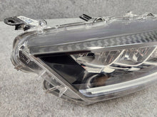 Laden Sie das Bild in den Galerie-Viewer, Frontscheinwerfer Toyota Yaris K08SCZ 0013619K08 LED Links Headlight SCH8439207956ck