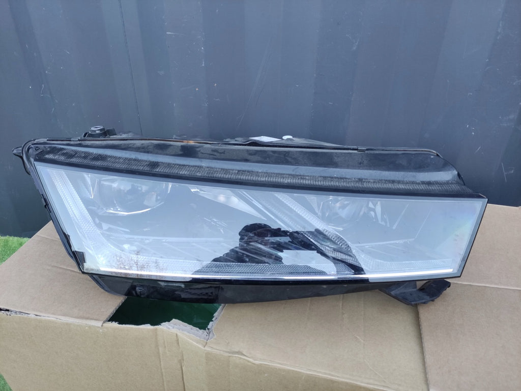 Frontscheinwerfer Skoda Octavia IV 5E4941016B LED Rechts Scheinwerfer Headlight SCH9084943523mu