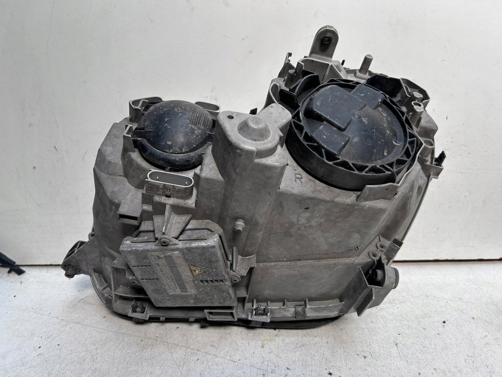 Frontscheinwerfer Mercedes-Benz W203 A2038203761 Xenon Ein Satz Headlight SCH5381115085fq