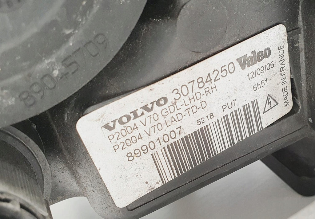 Frontscheinwerfer Volvo V70 30784250 89901007 Rechts Scheinwerfer Headlight
