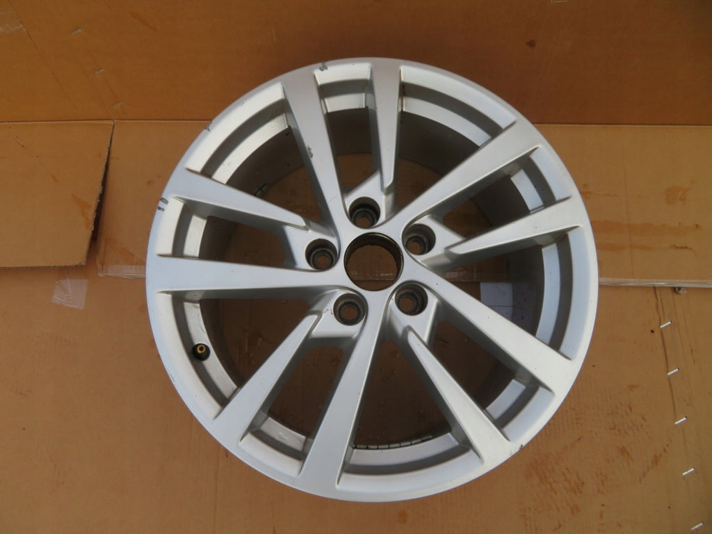 1x Alufelge 17 Zoll 7.5" 5x112 51ET Glanz Silber 8V0601025CS Audi A3 Rim Wheel FEL2151416515nv