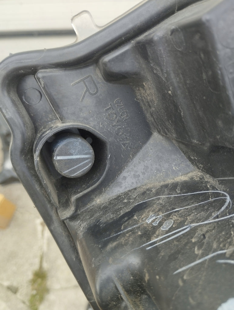 Frontscheinwerfer Toyota Yaris Rechts Scheinwerfer Headlight