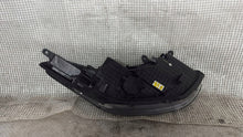 Laden Sie das Bild in den Galerie-Viewer, Frontscheinwerfer Hyundai I30 Links Scheinwerfer Headlight SCH8011122302zc