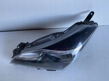 Load image into Gallery viewer, Frontscheinwerfer Toyota Yaris ARO15731 Links Scheinwerfer Headlight SCH6990425569da