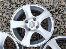 Laden Sie das Bild in den Galerie-Viewer, 4x Alufelge 15 Zoll 6.5" 4x114.3 37ET Glanz Silber Mitsubishi I Rim Wheel FEL1338564562aq