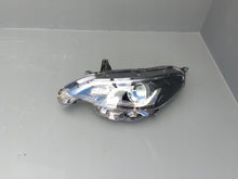 Load image into Gallery viewer, Frontscheinwerfer Peugeot 108 90144088 81150-0H150 Links Scheinwerfer Headlight
