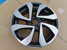 Load image into Gallery viewer, 1x Alufelge 15 Zoll 5.5&quot; 4x100 41ET Glanz Schwarz 1S0601025CE VW Saj Rim Wheel