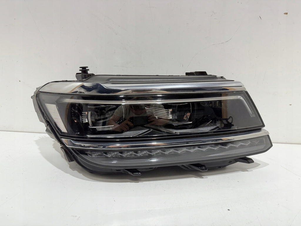 Frontscheinwerfer VW Tiguan 5NB941114D Rechts Scheinwerfer Headlight SCH7739773574dn
