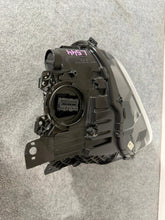 Laden Sie das Bild in den Galerie-Viewer, Frontscheinwerfer Porsche Taycan 9J1941031G LED Links Scheinwerfer Headlight SCH8697979788ly