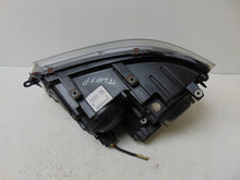 Laden Sie das Bild in den Galerie-Viewer, Frontscheinwerfer VW Transporter 7E1941016D LED Rechts Scheinwerfer Headlight