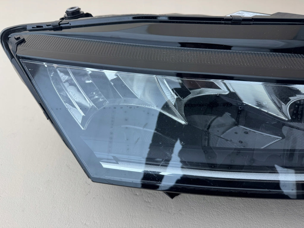 Frontscheinwerfer Skoda Octavia IV 24R-A 5E4941010 Rechts Scheinwerfer Headlight SCH5355025530ub