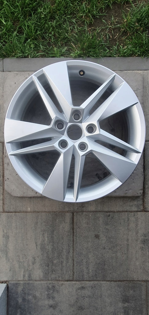 1x Alufelge 17 Zoll 6.5" 5x112 41ET 3V0601025 Skoda Superb III Octavia Rim Wheel FEL1265180486qv