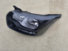 Laden Sie das Bild in den Galerie-Viewer, Frontscheinwerfer Ford Transit GK3113W030BC Links Scheinwerfer Headlight SCH6814890683al