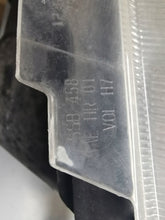 Load image into Gallery viewer, Frontscheinwerfer Mercedes-Benz W163 22315500 Ein Stück (Rechts oder Links)