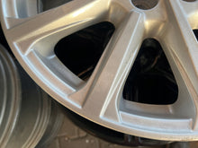 Laden Sie das Bild in den Galerie-Viewer, 1x Alufelge 17 Zoll 7.5" 5x108 EM2C-1007-C1A Ford Mondeo I Kuga Rim Wheel FEL8189068037kc