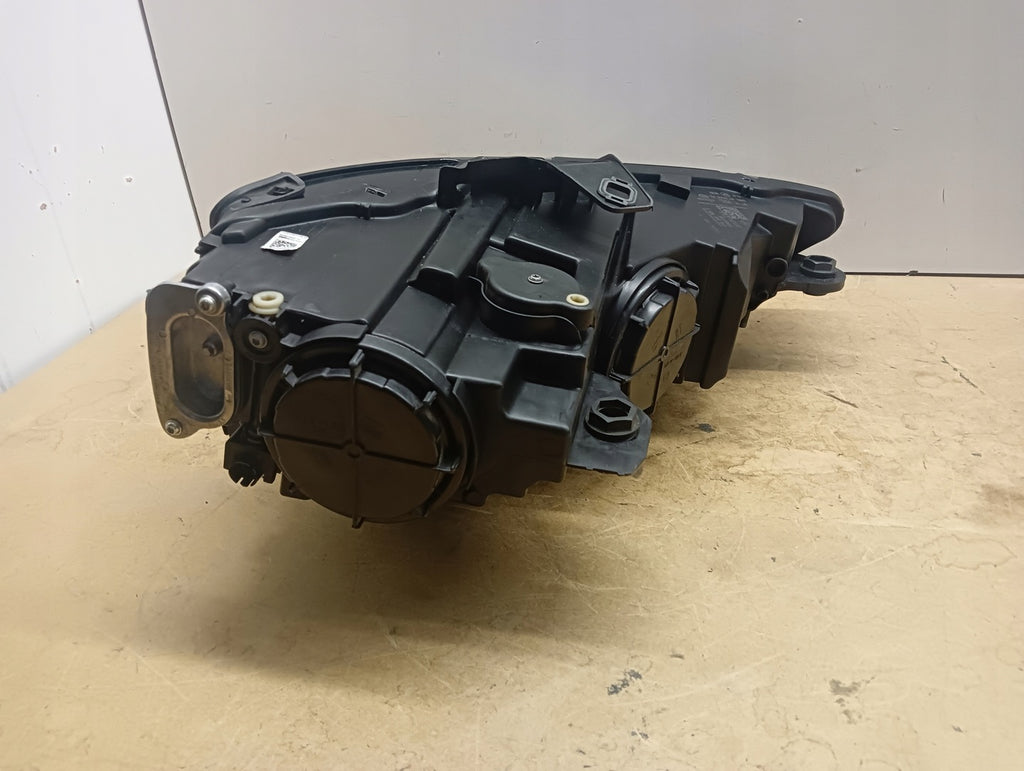 Frontscheinwerfer Audi A3 8V0941005E Xenon Ein Stück (Rechts oder Links)