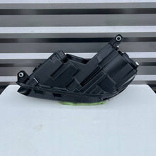 Load image into Gallery viewer, Frontscheinwerfer VW Tiguan Rechts Scheinwerfer Headlight SCH3713849002dg