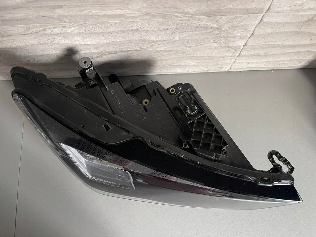 Frontscheinwerfer Cupra Formentor 5FB941006D Rechts Scheinwerfer Headlight SCH9393603217th