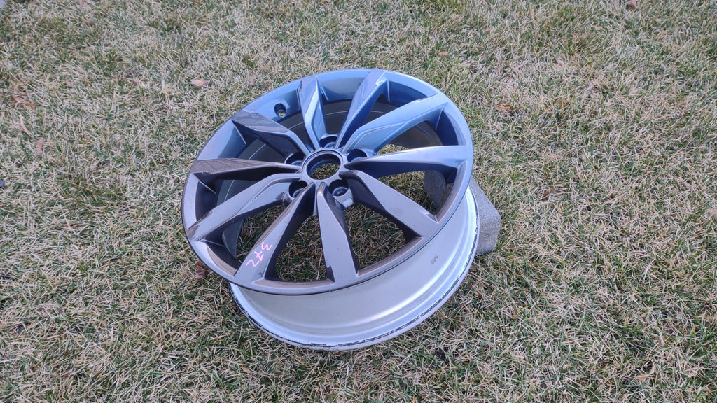 1x Alufelge 17 Zoll 6.0" 5x112 48ET 5G0601025 VW Golf Rim Wheel