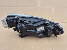 Laden Sie das Bild in den Galerie-Viewer, Frontscheinwerfer Seat Ibiza 6F1941007E 90120772 Full LED Links Headlight