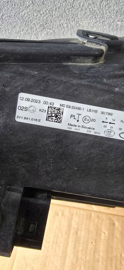 Frontscheinwerfer Skoda Superb III 3V1941016E LED Ein Stück (Rechts oder Links)