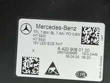 Laden Sie das Bild in den Galerie-Viewer, Frontscheinwerfer Mercedes-Benz Citan W420 A4209060100 Rechts Headlight SCH5174362245om