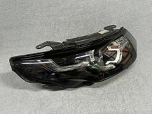 Laden Sie das Bild in den Galerie-Viewer, Frontscheinwerfer Land Rover I Sport Discovery FK72-13W029-EG Xenon Rechts SCH6932131531mq