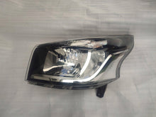 Load image into Gallery viewer, Frontscheinwerfer Renault Trafic III 260608912R 1EE01141041 Links Headlight SCH5287277357ek
